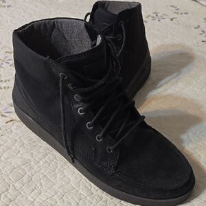 Black High-Top Men's Shoes OluKai Siize 13 Mens. Leather and Textile. Molina